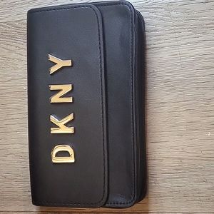 DKNY belt bag without the belt
